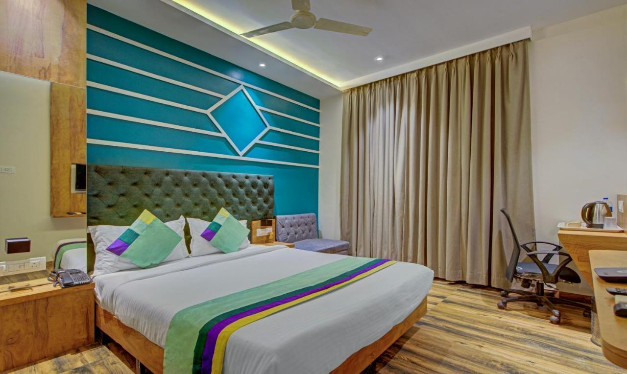 Treebo Prince Andheri East Мумбай Екстериор снимка